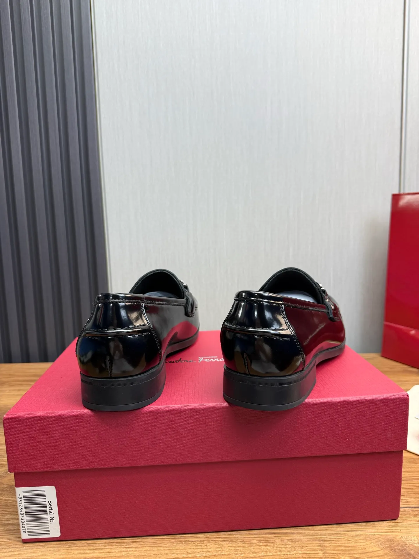 Men's shoes 💰760💰 Ferragamo. [Ferragamo] Men's Loaf leather shoes, the latest hot style, 1:1 original purchase quality, top quality, imported open-edge beaded cowhide leather on the upper, hand-made three-dimensional stitching highlights the round toe design, the inner feet are made of imported cowhide, with original wear-resistant rubber outsole, matching code 39-44, (38, 45 custom-made, non-refundable)